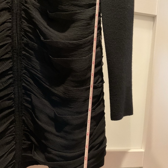 Sweater - Picture 7 of 10